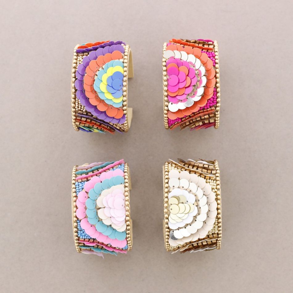 ADJUSTABLE SEQUIN BRACELET