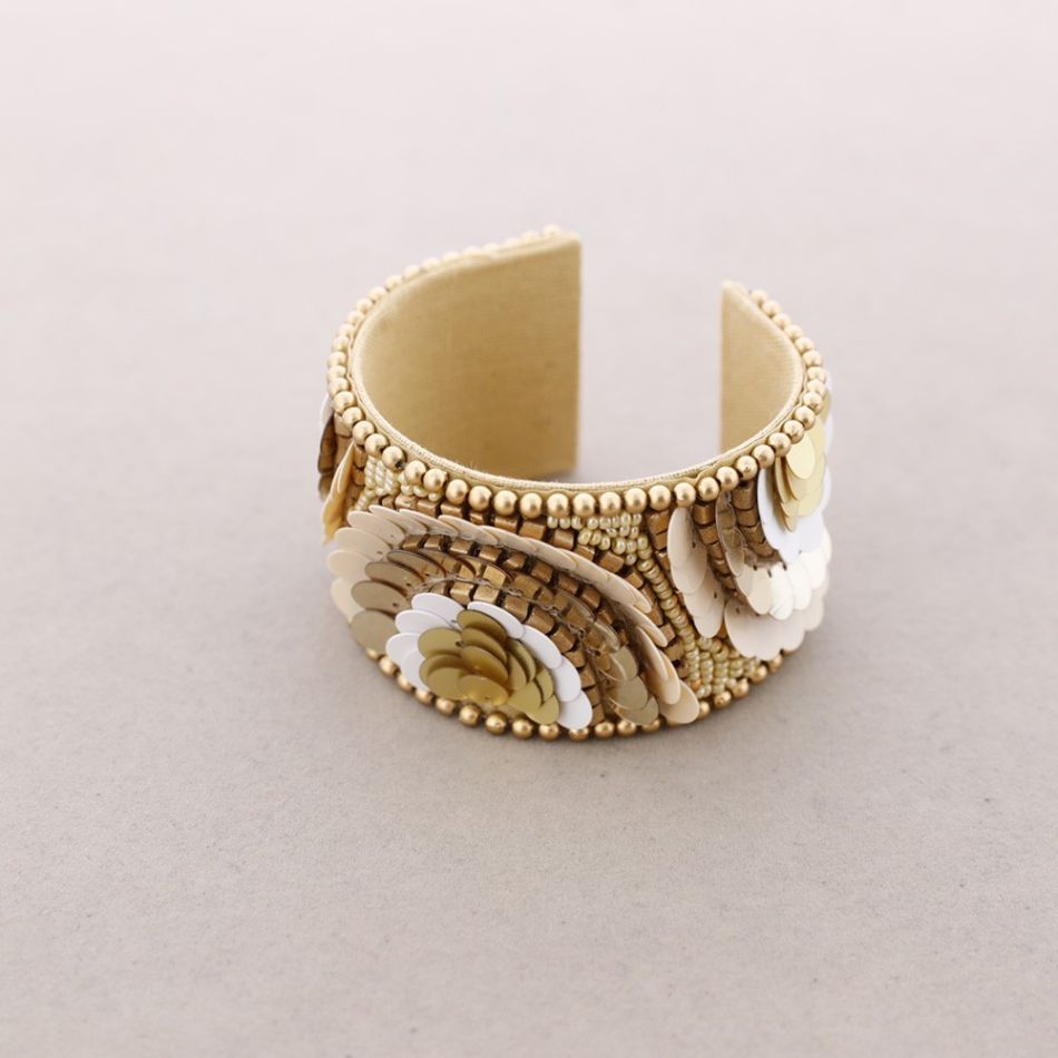 ADJUSTABLE SEQUIN BRACELET