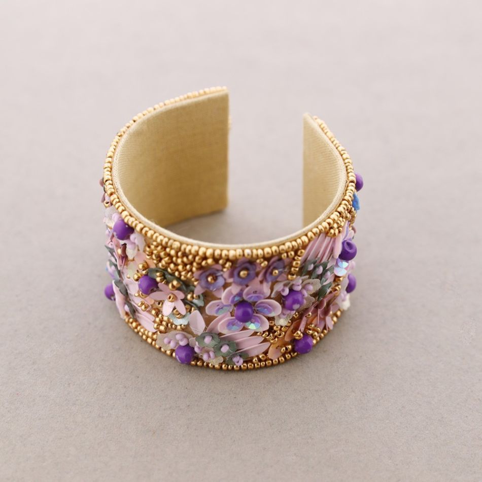 ADJUSTABLE SEQUIN FLOWER BRACELET
