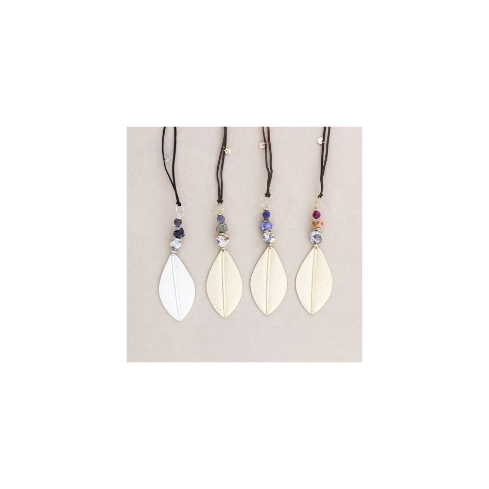 LONG NECKLACE WITH METAL LEAF STONES PENDANT
