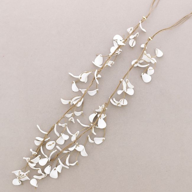 LONG NECKLACE WITH RESIN PETAL PENDANTS