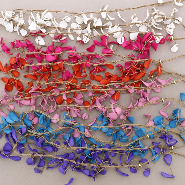 LONG NECKLACE WITH RESIN PETAL PENDANTS 2