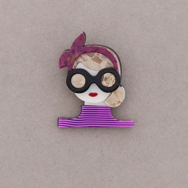 RESIN GIRL BROOCH