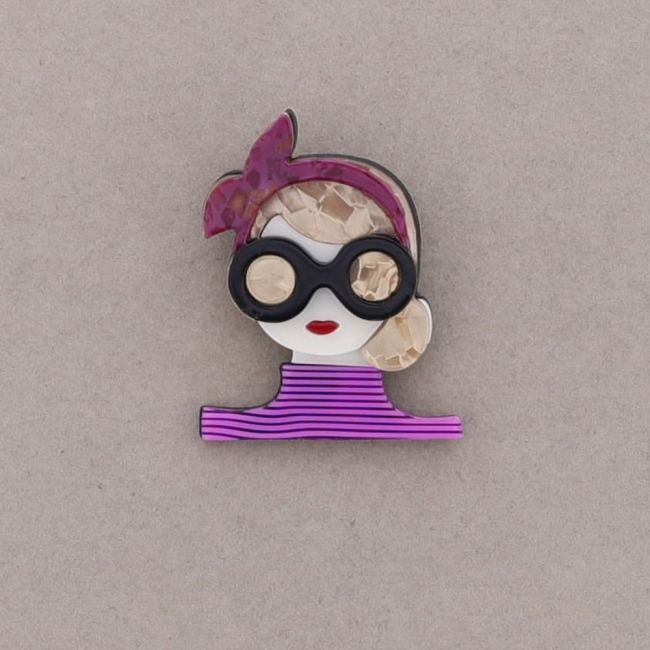 RESIN GIRL BROOCH