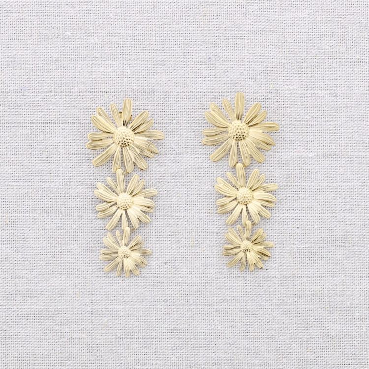 PENDIENTES ACERO TRIPLE FLOR