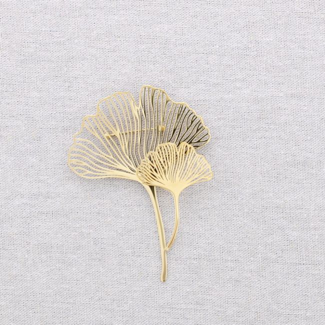 BROCHE ACERO DOBLE HOJA GINGKO