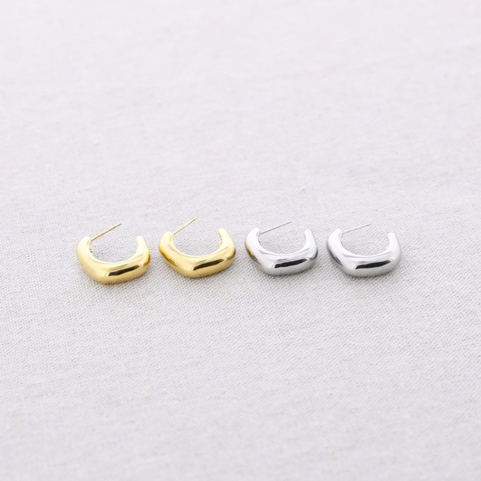 SQUARE HOOP STEEL EARRINGS