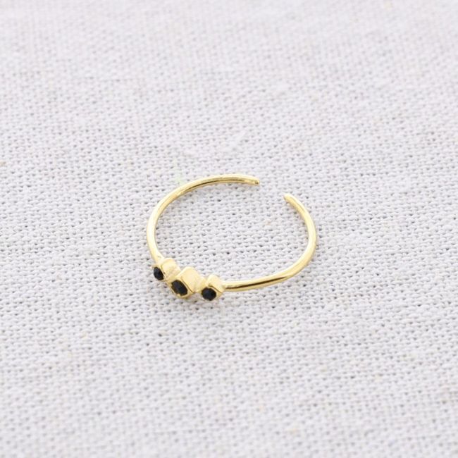 THREE CRYSTALS STEEL RING