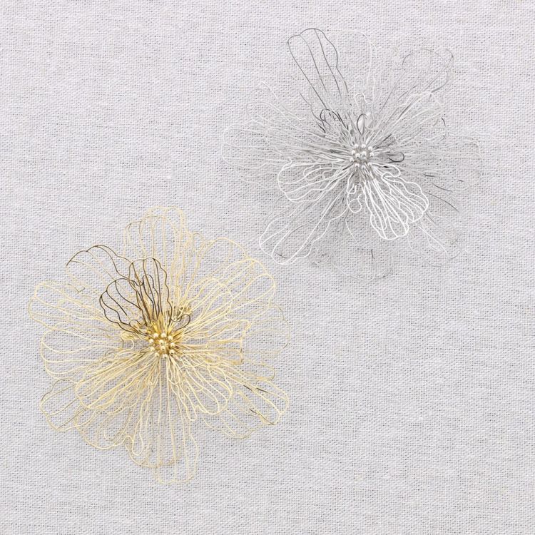 FILIGREE FLOWER STEEL BROOCH 2
