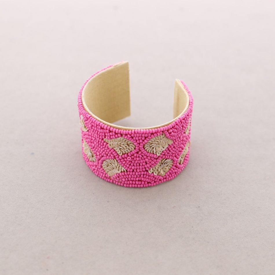 ADJUSTABLE BRACELET WITH BEADS AND SEQUINS