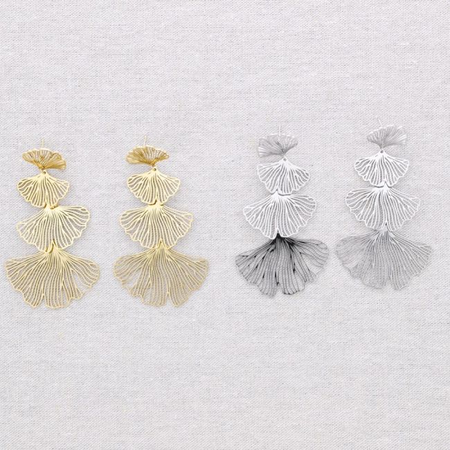 PENDIENTES ACERO CUÁDRUPLE HOJA GINGKO