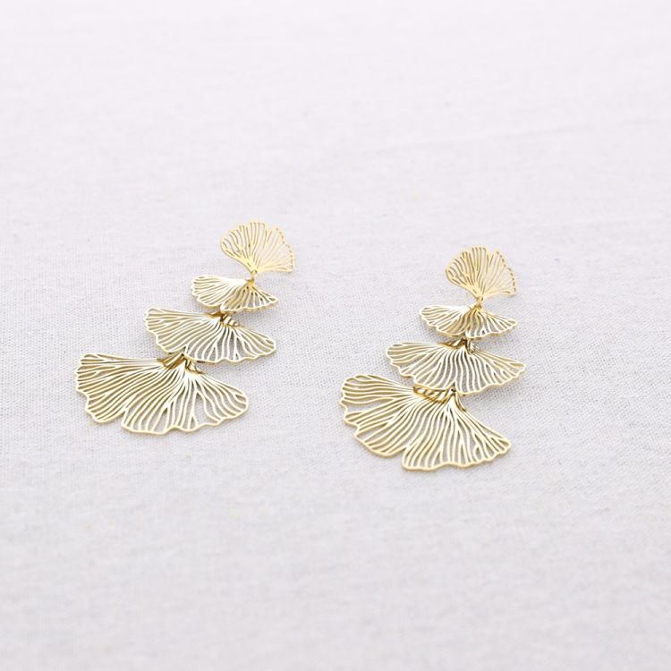 QUADRUPLE GINGKO LEAF STEEL EARRINGS