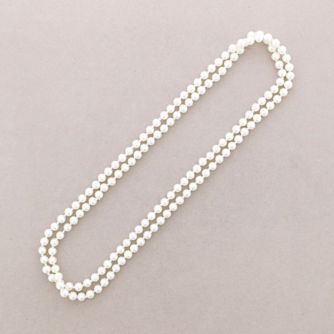 LONG NECKLACE WITH IMITATION PEARL KNOTS BALLS