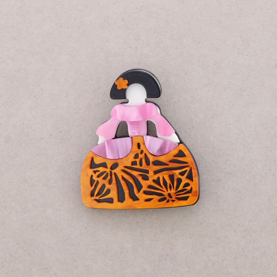 RESIN SPRING LADY BROOCH