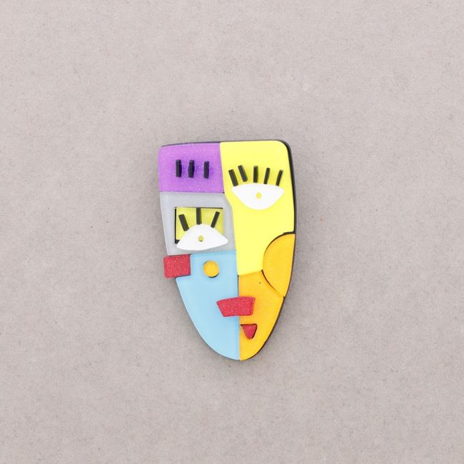 BROCHE ABSTRACTO CARA RESINA