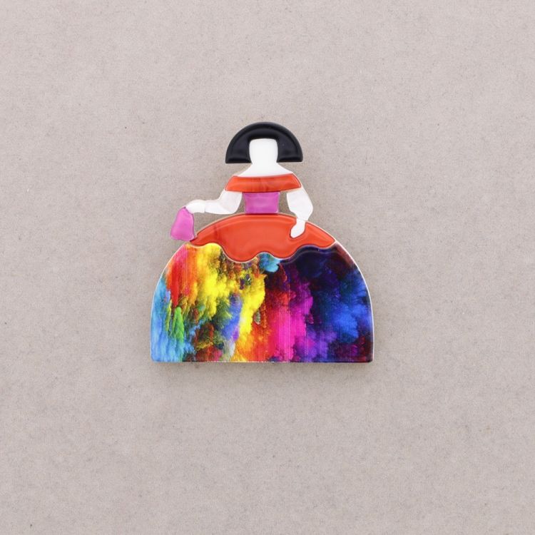 BROCHE MENINA RESINA