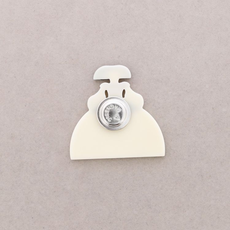 MENINA RESIN MAGNET BROOCH 2