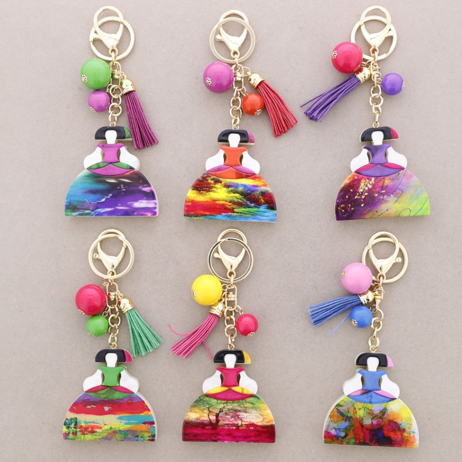 MENINA RESIN KEYCHAIN