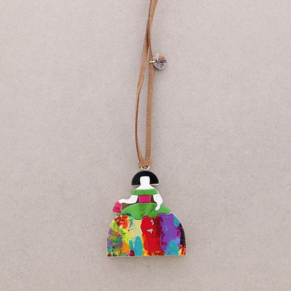 MENINA RESIN LONG PENDANT NECKLACE