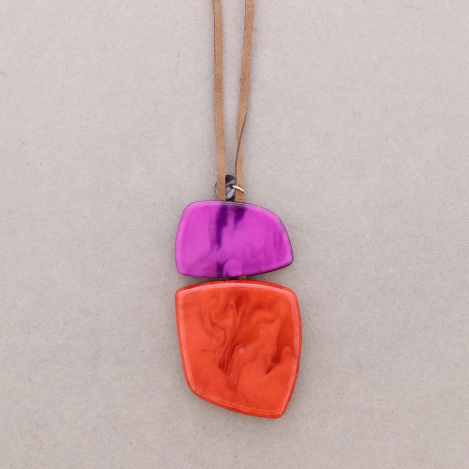 DOUBLE RESIN PENDANT LONG NECKLACE
