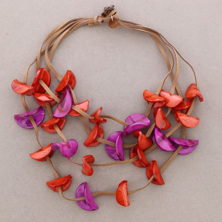 RESIN BEADED NECKLACE 2