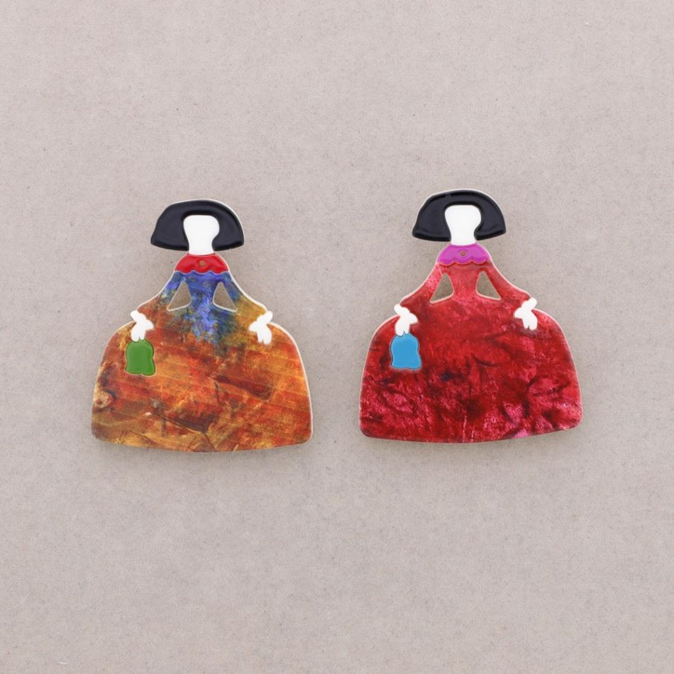 BROCHE MENINA RESINA