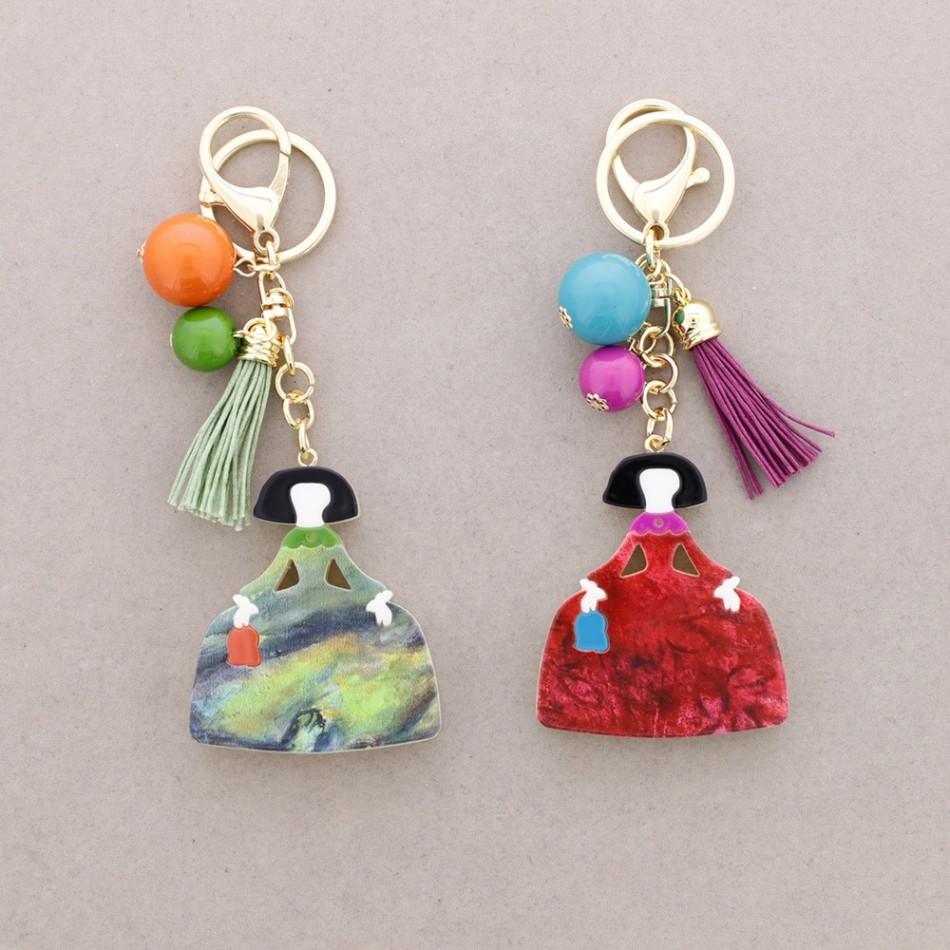 MENINA RESIN KEYCHAIN