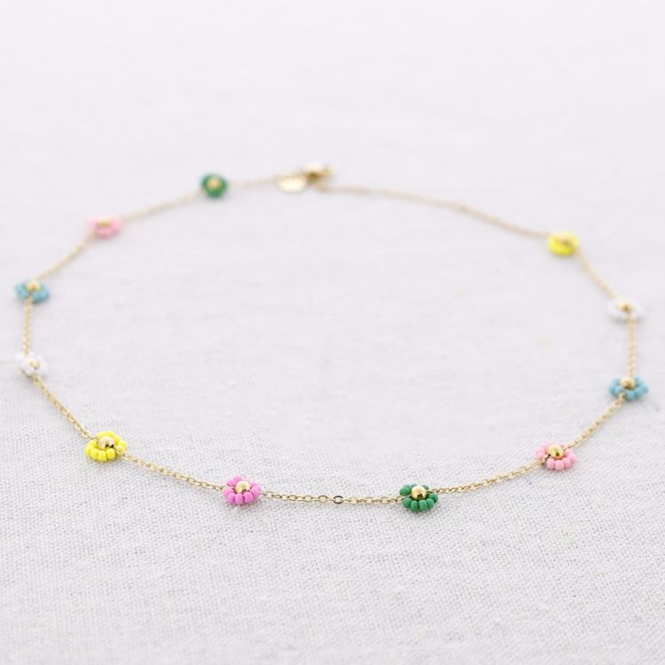 STEEL CHOKER WITH FLOWERS AND BEADS
