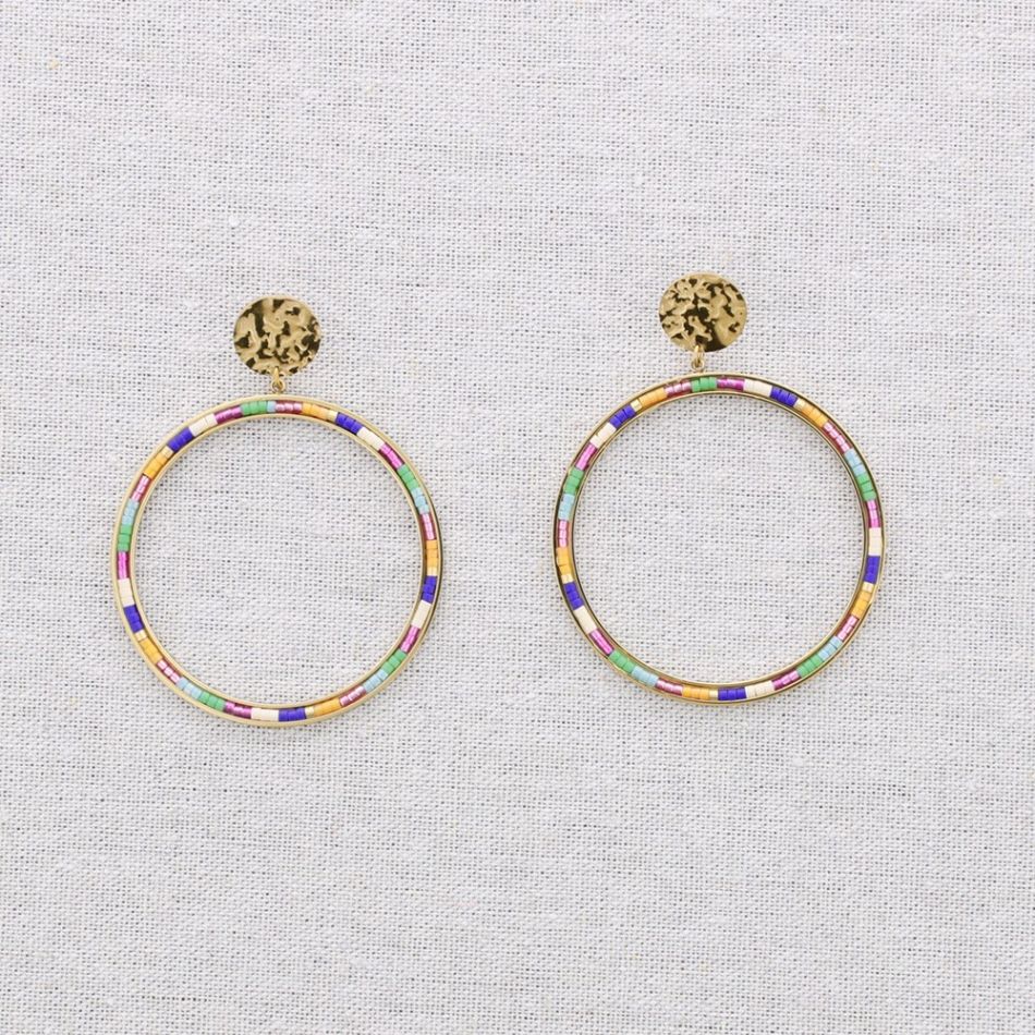 STEEL HOOP EARRINGS WITH BEADS