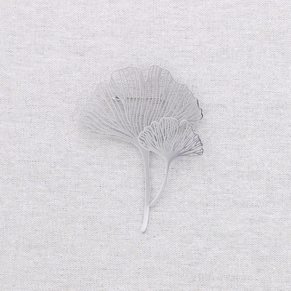 DOUBLE GINGKO LEAF STEEL BROOCH