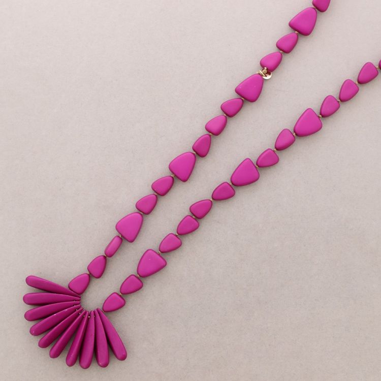 COLLAR LARGO CUENTAS RESINA