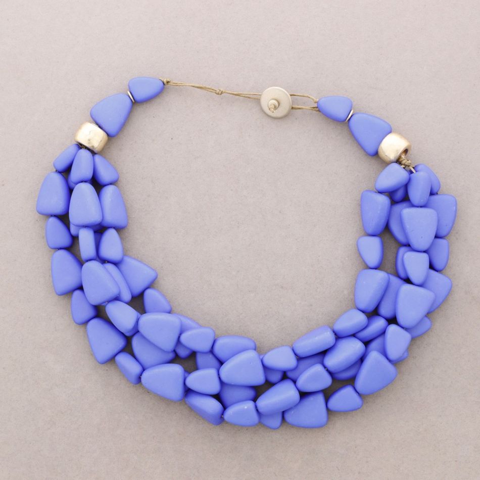 4 TWISTS RESIN BEADS CHOKER