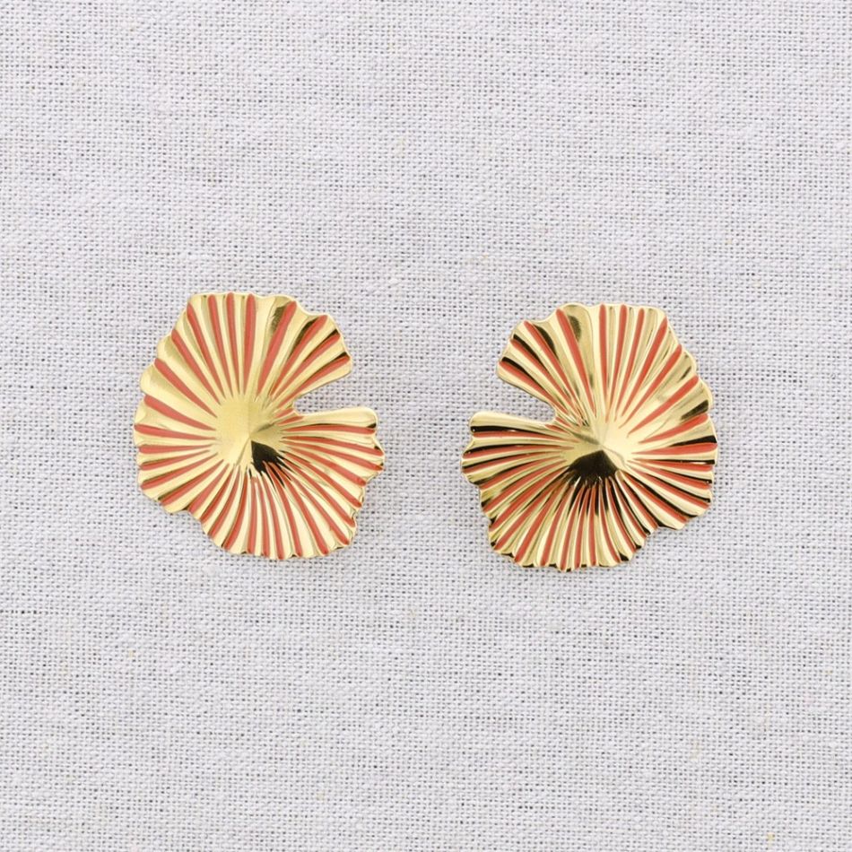 FAN-SHAPED STEEL EARRINGS
