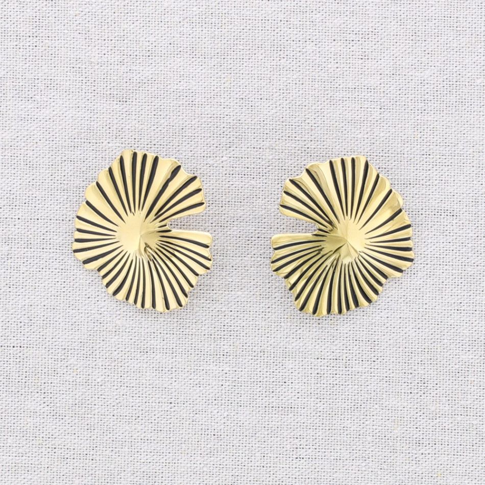 FAN-SHAPED STEEL EARRINGS