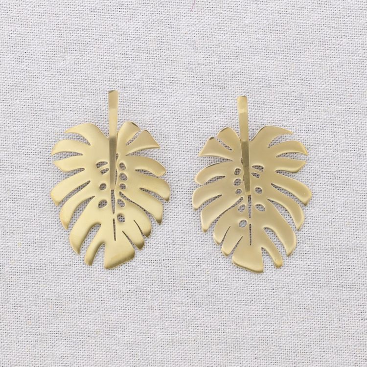 CHEESE PLANT LEAF PENDANT STEEL EARRINGS