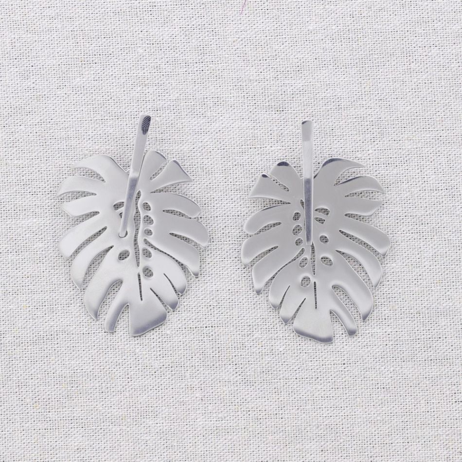 CHEESE PLANT LEAF PENDANT STEEL EARRINGS