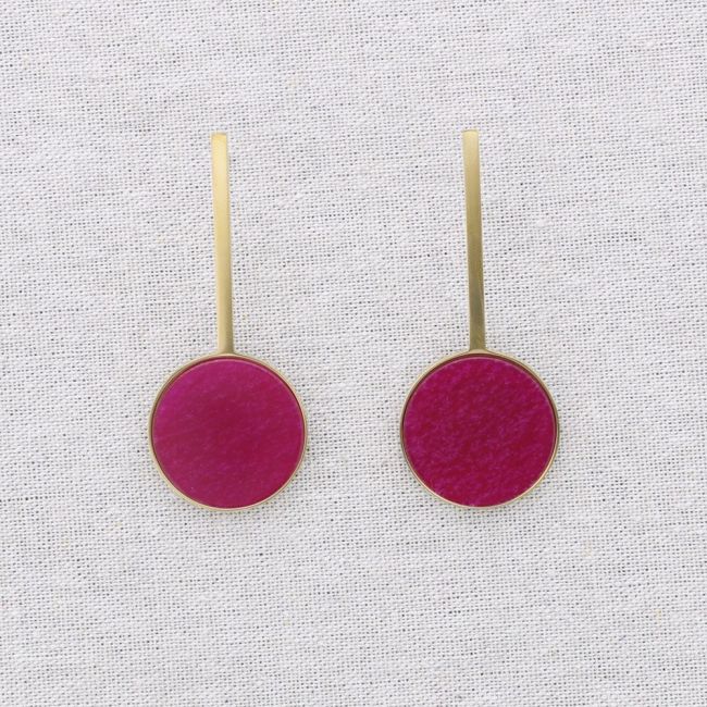 STEEL EARRINGS WITH STONE MEDAL PENDANT