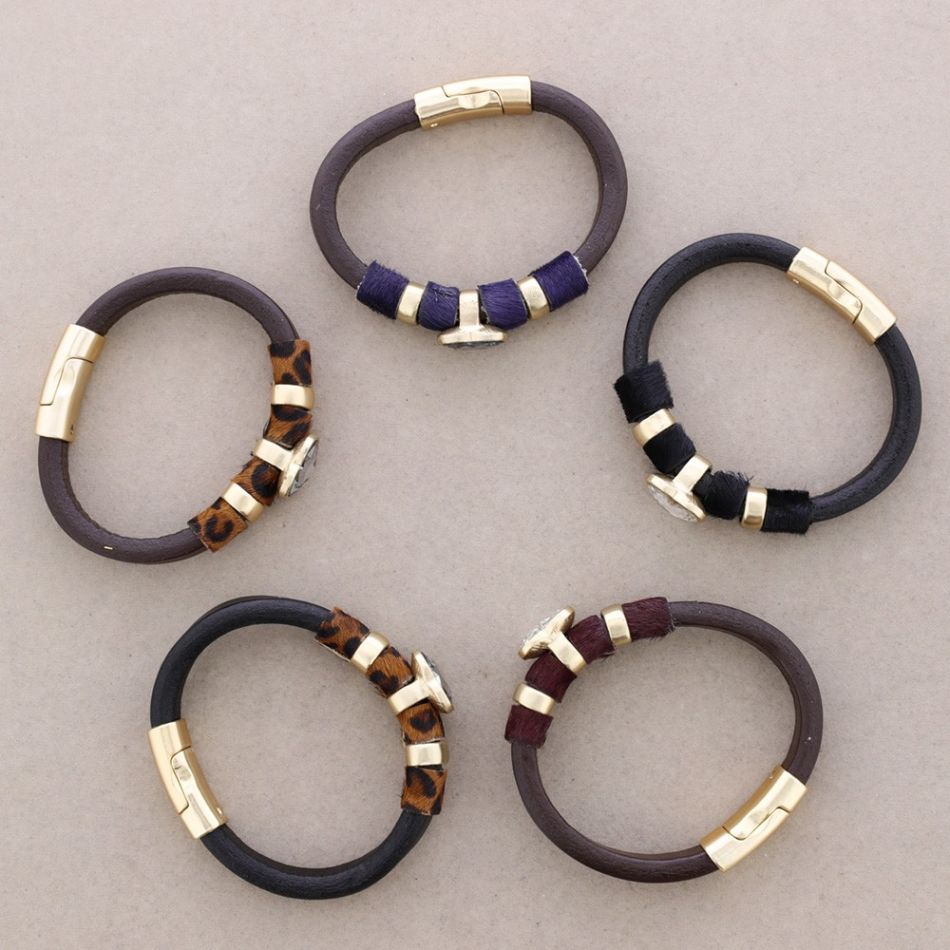 PULSERA CUERO CUENTAS