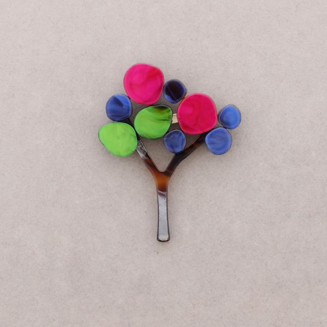 BROCHE ÁRBOL RESINA