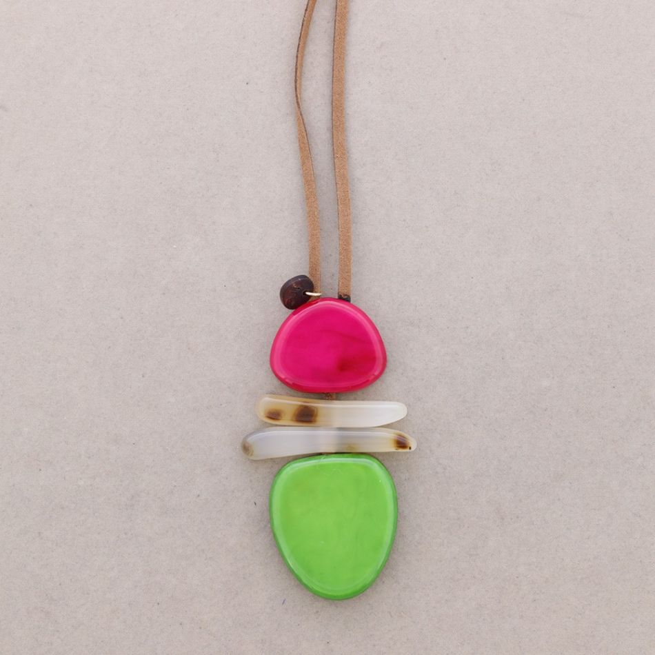 LONG RESIN GEOMETRIC SHAPE PENDANT NECKLACE