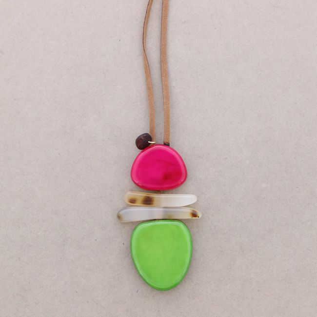 LONG RESIN GEOMETRIC SHAPE PENDANT NECKLACE