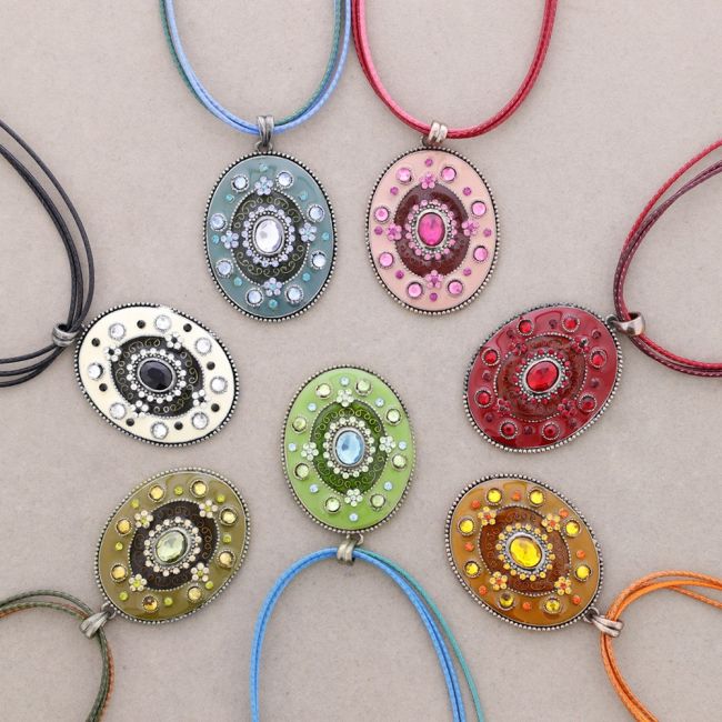 COLLAR COLG. METAL ESMALTE CRISTAL