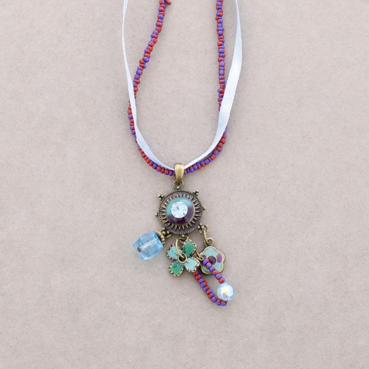 COLLAR COLG. ESMALTE CRISTAL ABALORIOS