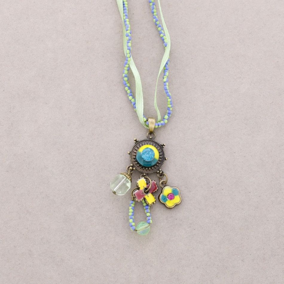 COLLAR COLG. ESMALTE CRISTAL ABALORIOS