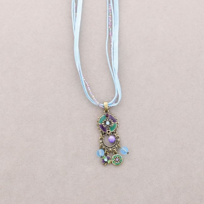 COLLAR COLG. ESMALTE CRISTAL ABALORIOS
