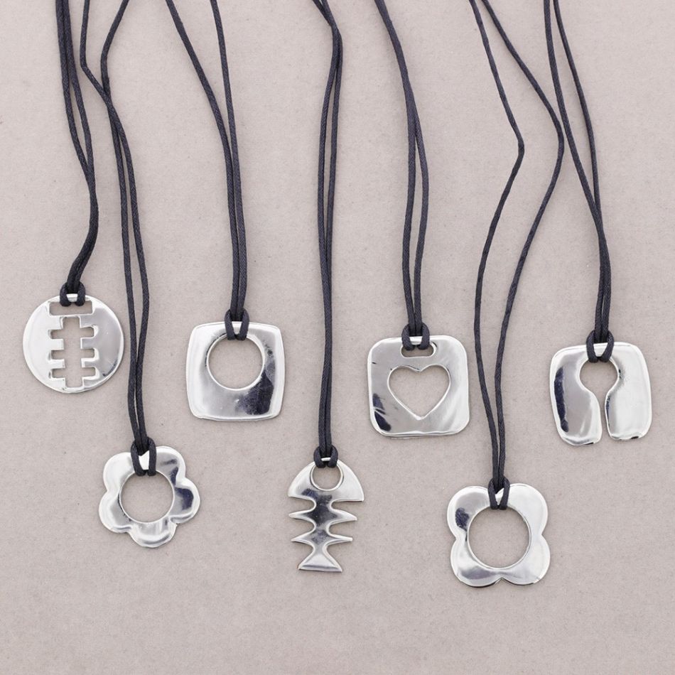 METAL SHAPES NECKLACE