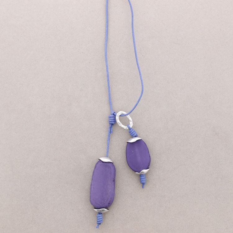 LONG RESIN BEADS NECKLACE