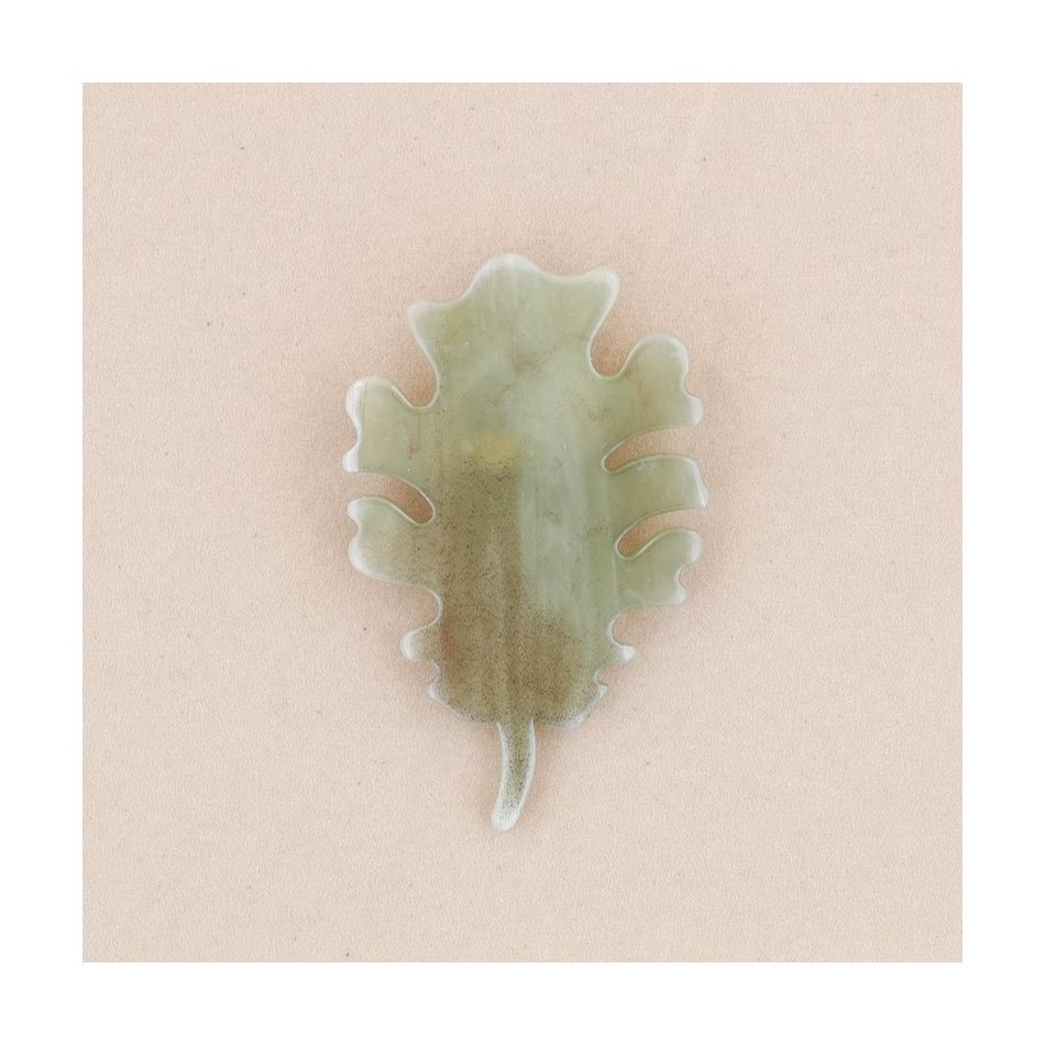 RESIN LEAF BROOCH
