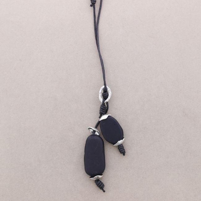 COLLAR LARGO CUENTAS RESINA