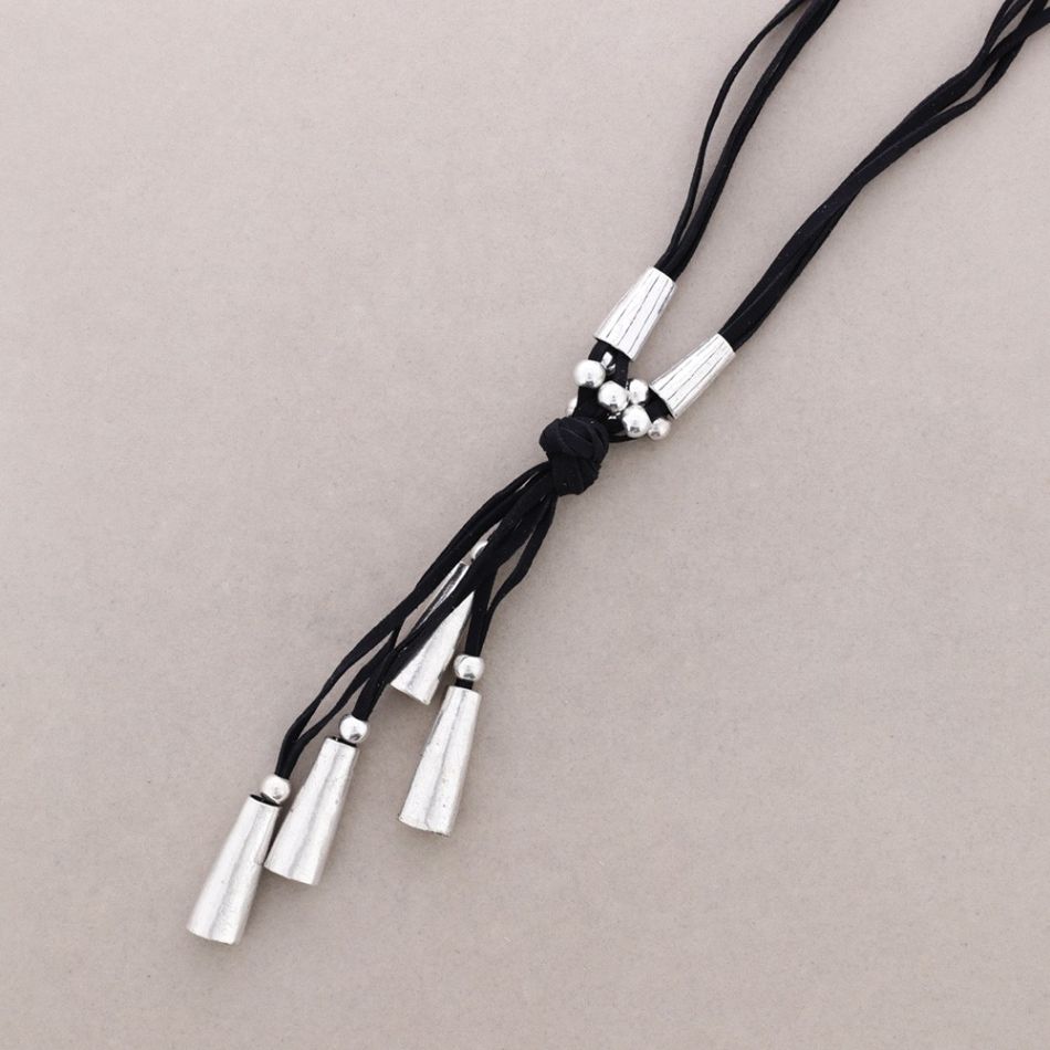 LONG NECKLACE WITH METAL BEADS